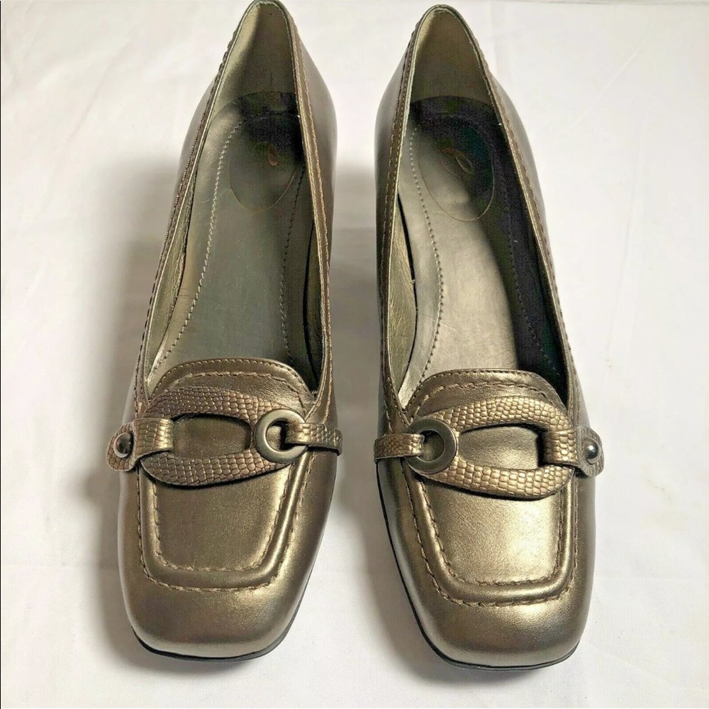 Women's Easy Spirit "Minnat" Shiny Bronze Wedges